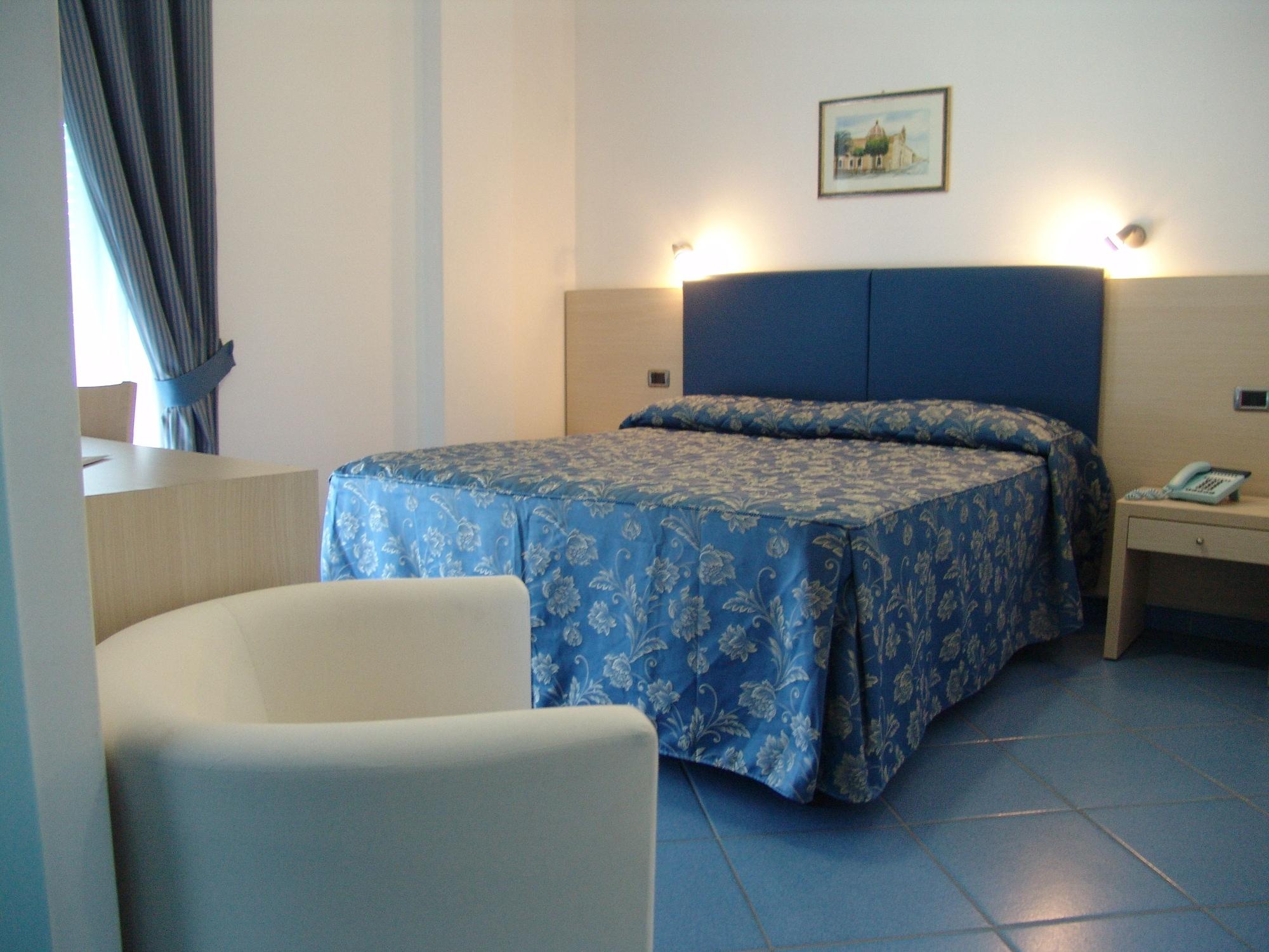 Hotel La Sorgente Savelletri Bagian luar foto
